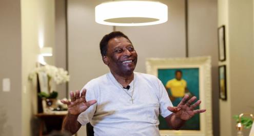 بيليه.. مسيرة كروية ناجحة وحياة أسرية صاخبة